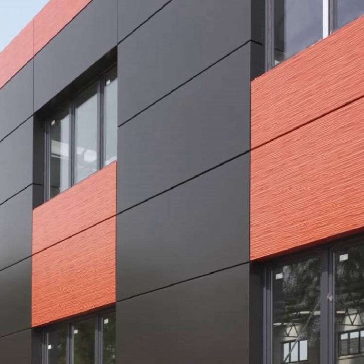 Ascotech Afrik pose de Alucobond